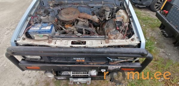 Nissan King Cab (1990) - Image 5