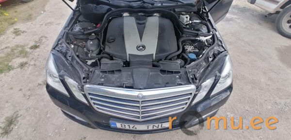 Mercedes-Benz E350 CDi 4Matic (2010) - Image 5