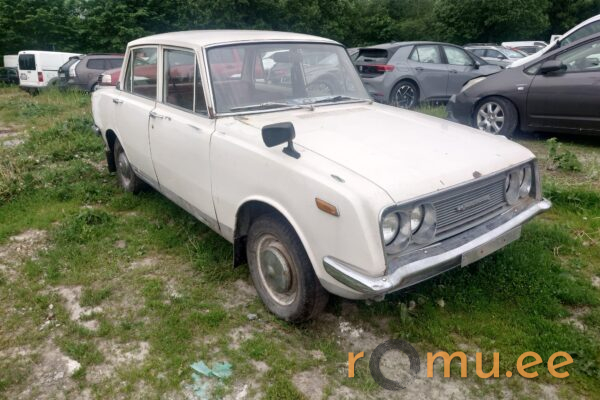 Toyota Corona (1971) — изображение 2