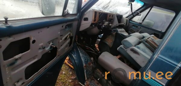 Chevrolet Chevy Van G20 Beauville (1994) - Image 10