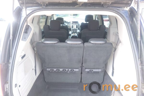 Chrysler Grand Voyager (2011) - Image 8