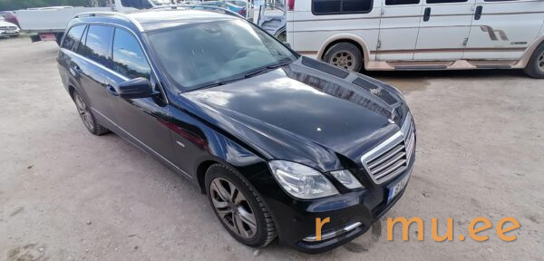 Mercedes-Benz E350 CDi 4Matic (2010) - Image 2