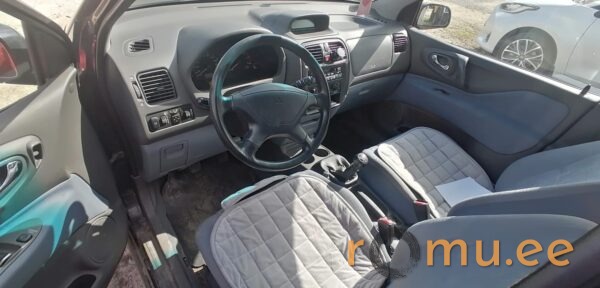 Mitsubishi Space Star (2001) - Image 6
