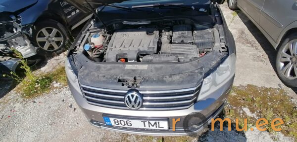 Volkswagen Passat (2012) - Image 6