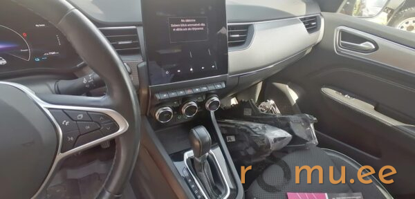 Renault Arkana E-Tech (2021) — изображение 6
