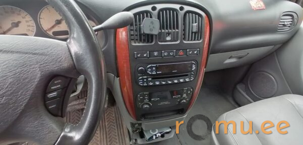 Chrysler Grand Voyager (2005) — изображение 7