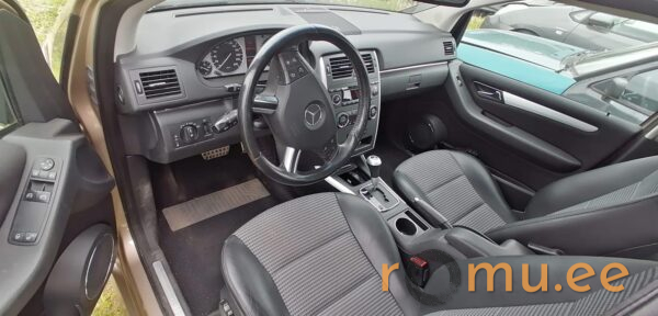 Mercedes-Benz B170 (2007) - Image 8