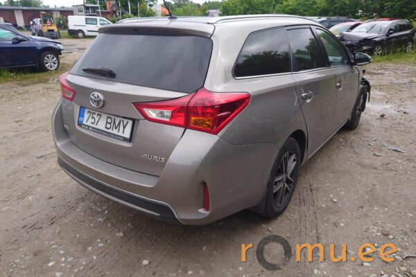 Toyota Auris (2014) - Image 3