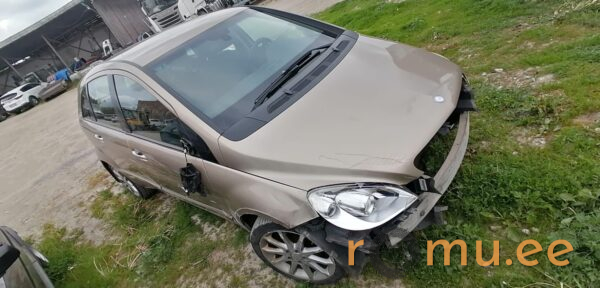 Mercedes-Benz B170 (2007) - Image 2