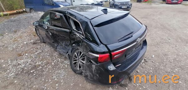 Toyota Avensis (2017) — изображение 4