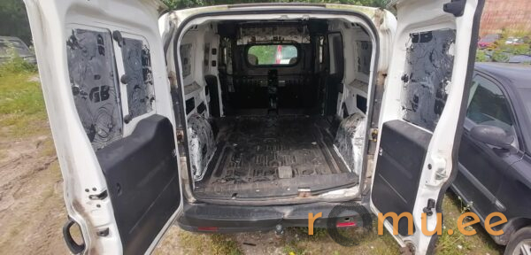 Fiat Doblo (2018) — изображение 9