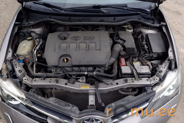 Toyota Auris (2014) - Image 6