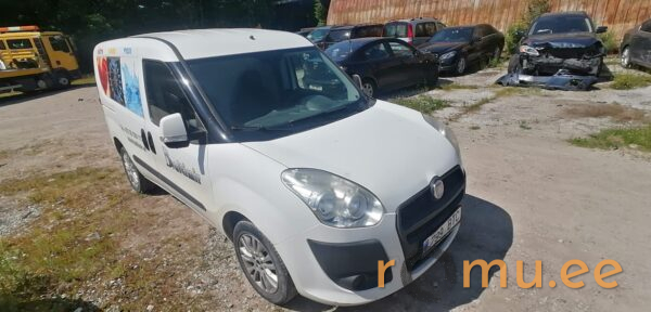 Fiat Doblo (2013) - Image 2