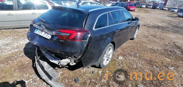 Opel Insignia Sports Tourer SW (2016) — изображение 4