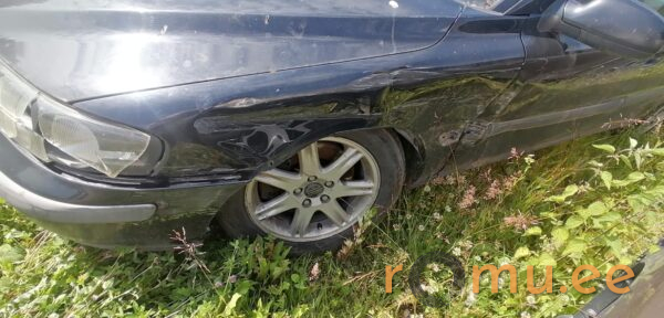 Volvo S60 (2002) - Image 5