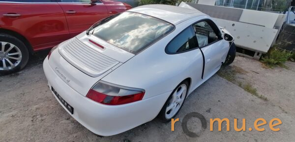 Porsche 911 Carrera 4 (2004) - Image 4