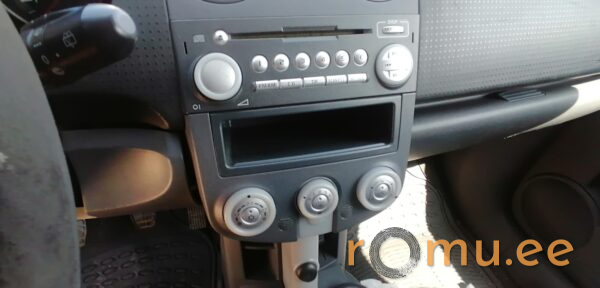 Mitsubishi Colt (2008) — изображение 9