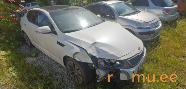 Kia Optima (2012) - Image 2