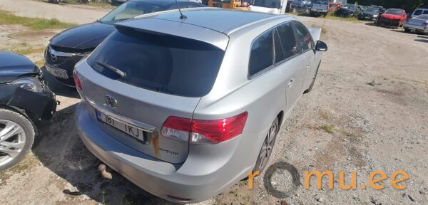 Toyota Avensis (2013) — изображение 4