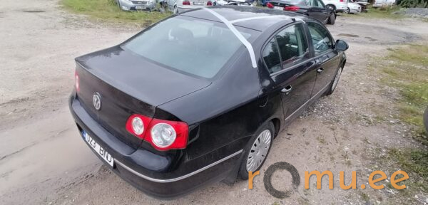 Volkswagen Passat (2010) - Image 4