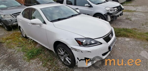 Lexus IS250 (2012) - Image 2