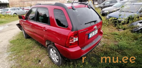 Kia Sportage (2010) - Image 4