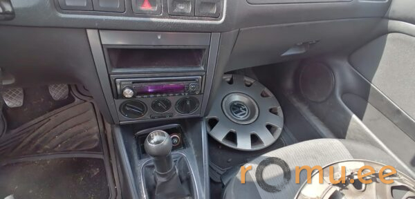 Volkswagen Golf Variant (2003) - Image 8