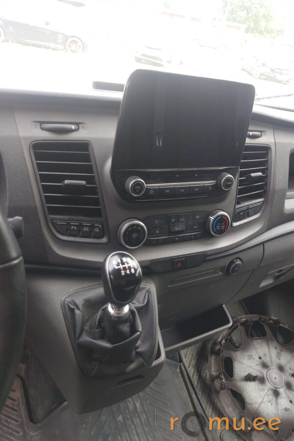 Ford Transit (2020) - Image 10