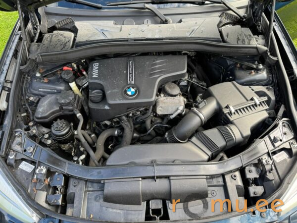BMW X1 XDrive 20i (2013) - Image 11