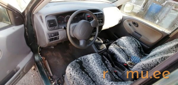 Suzuki Grand Vitara (1998) - Image 6