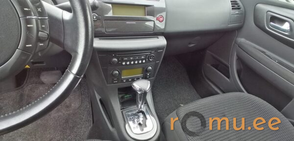 Citroen C4 (2006) — изображение 8