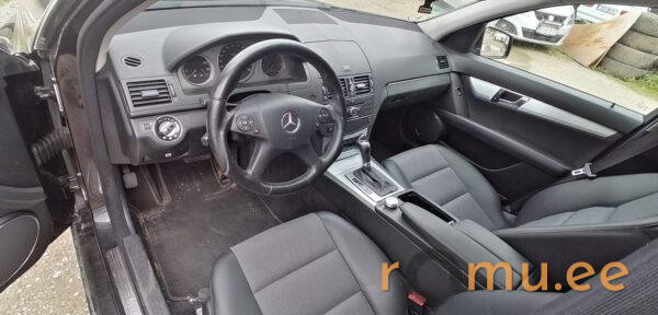 Mercedes-Benz C220 CDi (2008) - Image 6
