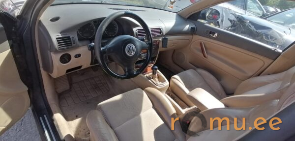 Volkswagen Passat Variant (2004) - Image 8
