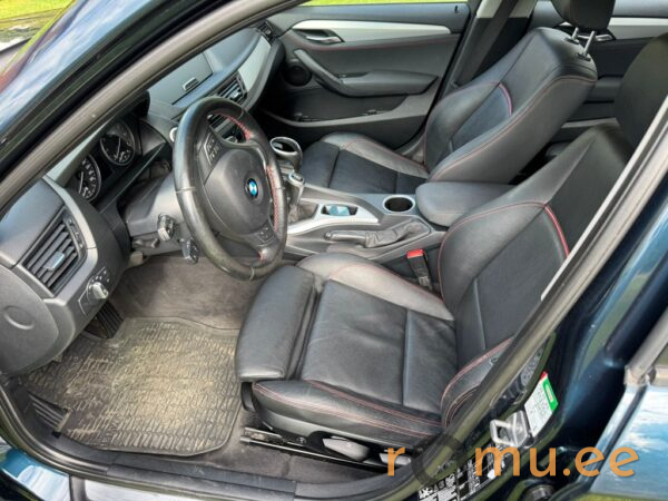 BMW X1 XDrive 20i (2013) - Image 12