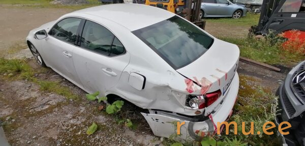Lexus IS250 (2012) - Image 3