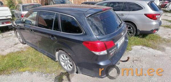 Subaru Legacy (2010) - Image 4