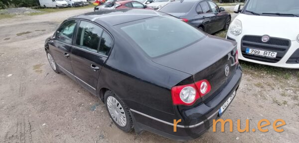 Volkswagen Passat (2010) - Image 3