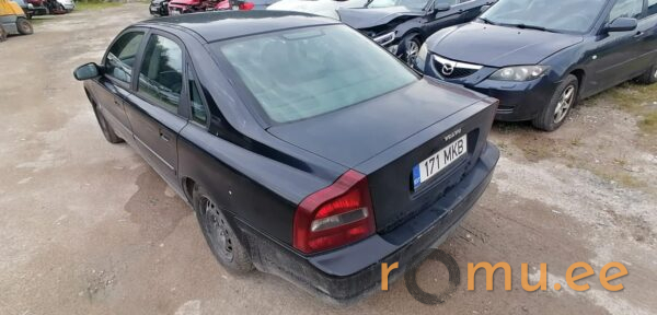 Volvo S80 (2002) - Image 4