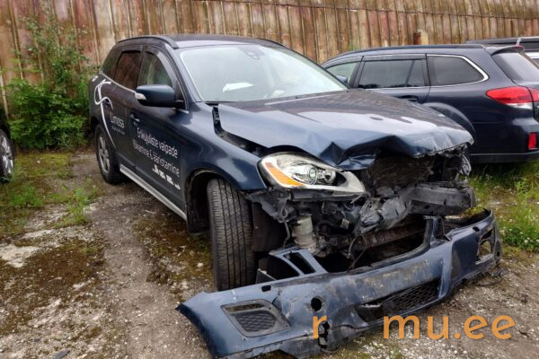 Volvo XC60 (2011) - Image 2