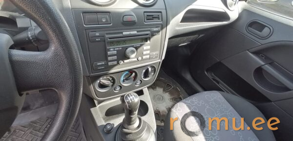 Ford Fiesta (2006) - Image 8