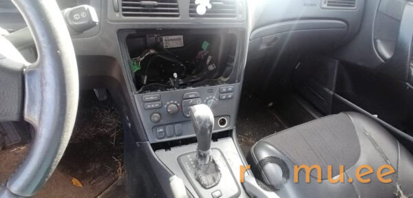 Volvo V70 (2001) - Image 8