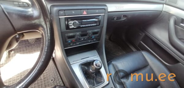 Audi A4 (2001) - Image 11