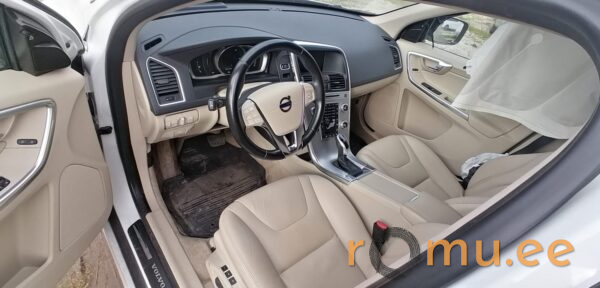 Volvo XC60 (2017) - Image 7