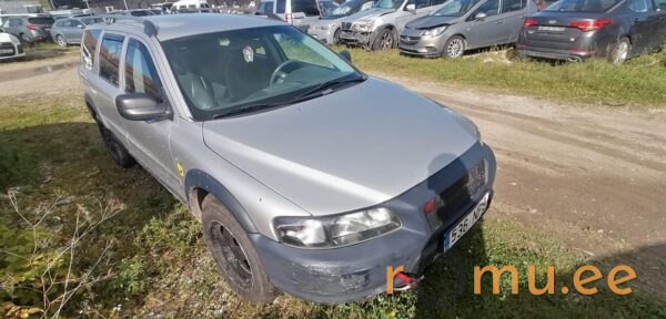 Volvo V70 (2001) - Image 2
