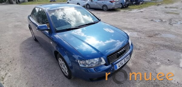 Audi A4 (2001) - Image 2