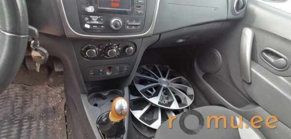 Dacia Sandero (2013) - Image 8