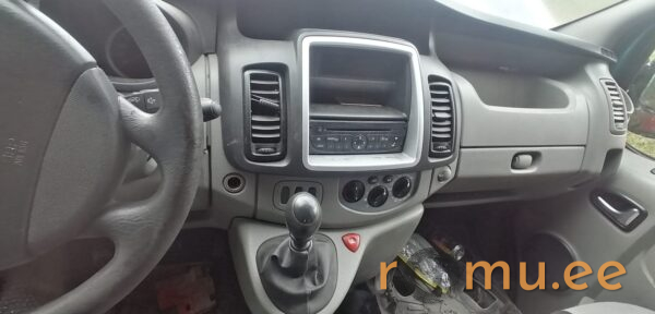 Renault Trafic (2011) - Image 8