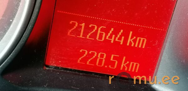 Ford Mondeo (2011) - Image 12