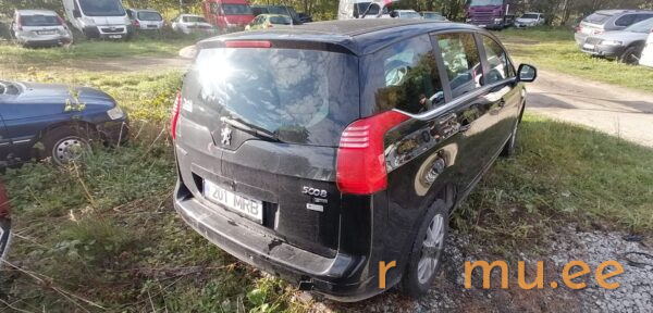 Peugeot 5008 (2012) - Image 3