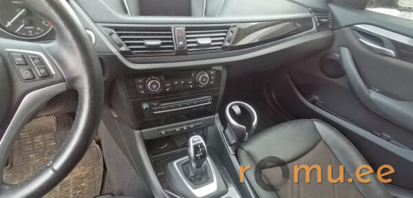 BMW X1 XDrive 20i (2014) - Image 7